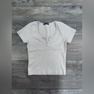 Brandy Melville Zelly Top